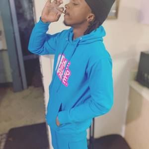 Meet your Posher, Jeremiah